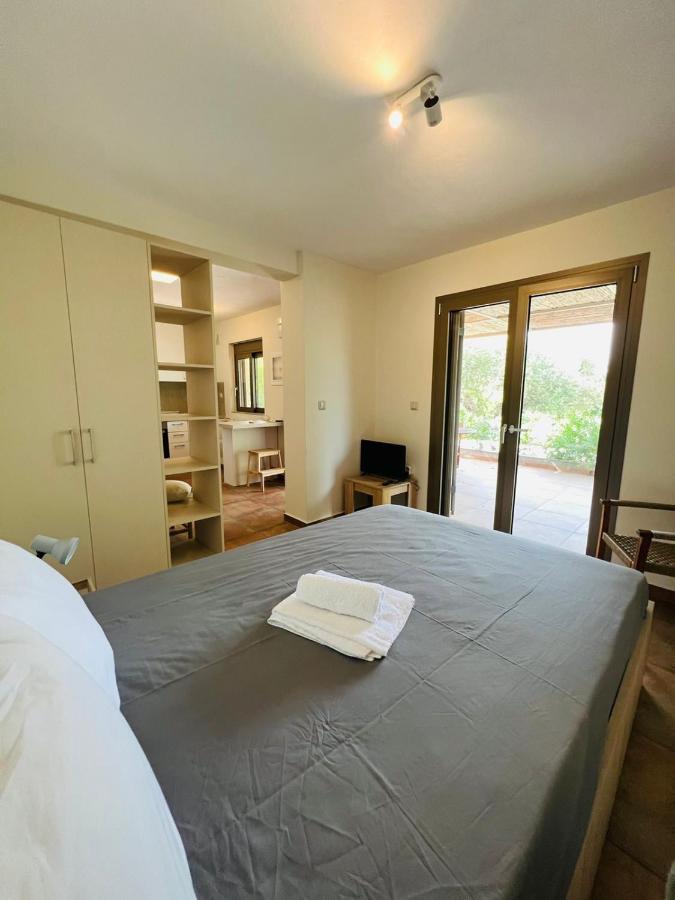 Gargarou Residences Kómboi Buitenkant foto